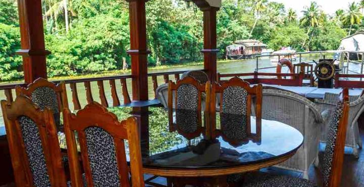 Aqua Jumbo Houseboats Hotel Кумараком Екстериор снимка