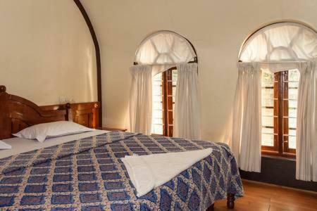 Aqua Jumbo Houseboats Hotel Кумараком Екстериор снимка